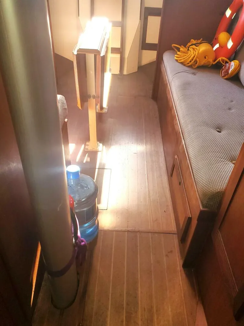 Slide: The Image of Cape Dory 330 1987 - 5935741