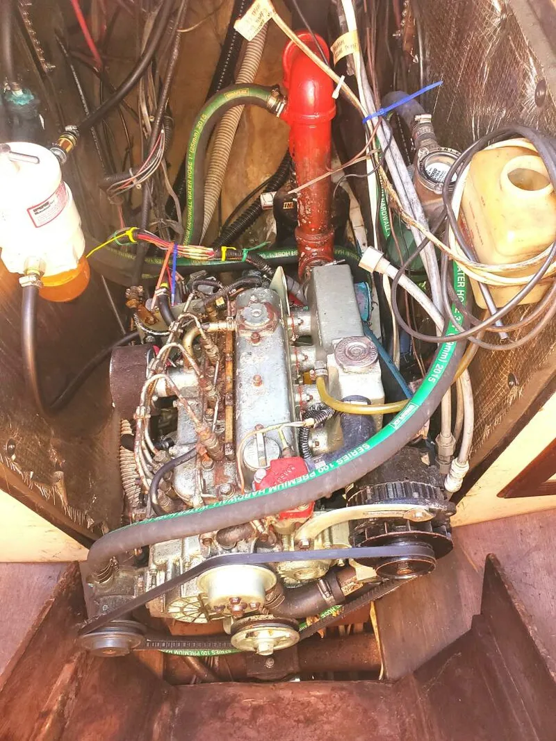 Slide: The Image of Cape Dory 330 1987 - 5935745