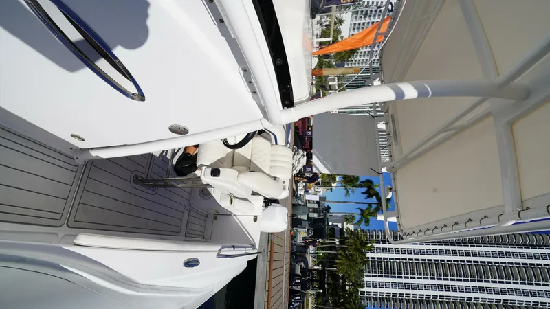 Slide: The Image of Airship 330 2015 - 5935857