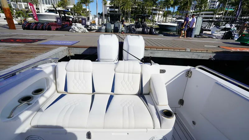 Slide: The Image of Airship 330 2015 - 5935860