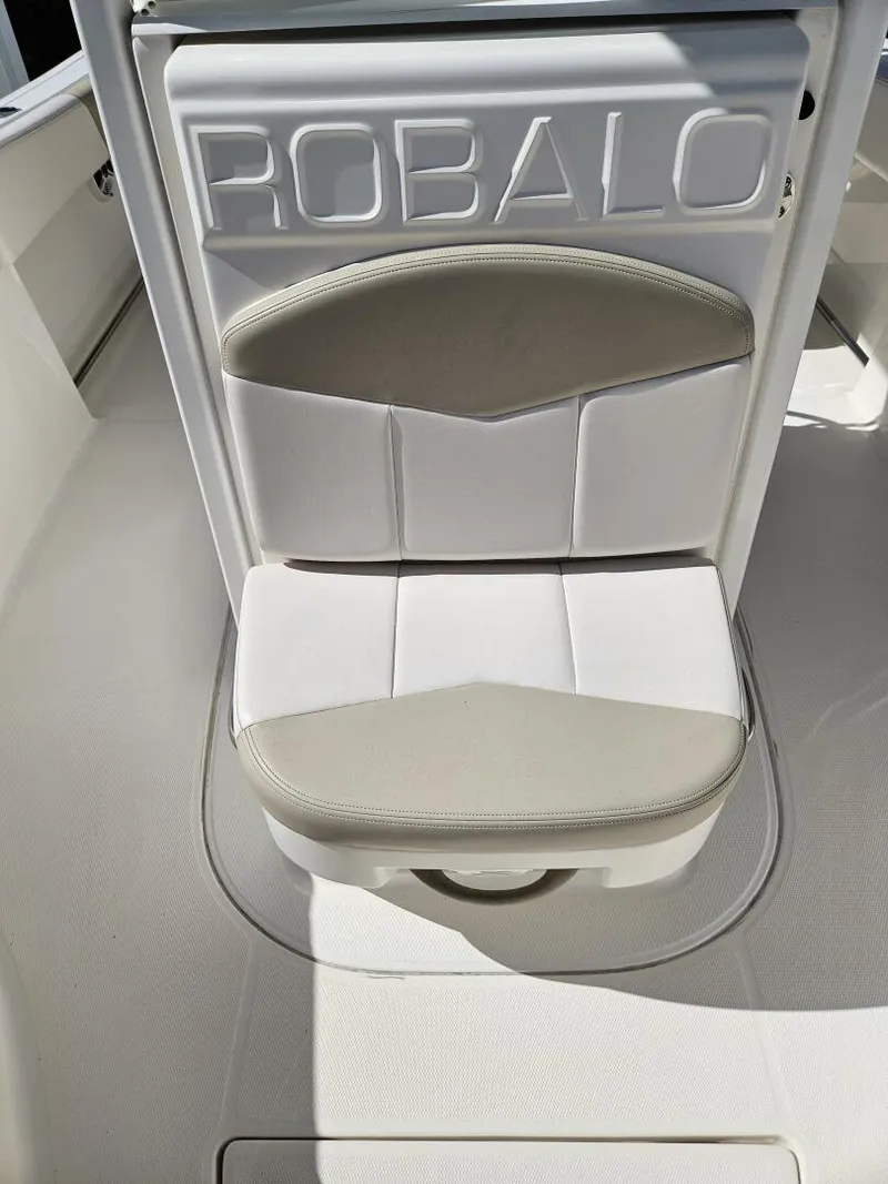 Slide: The Image of Robalo 24 2017 - 5935877