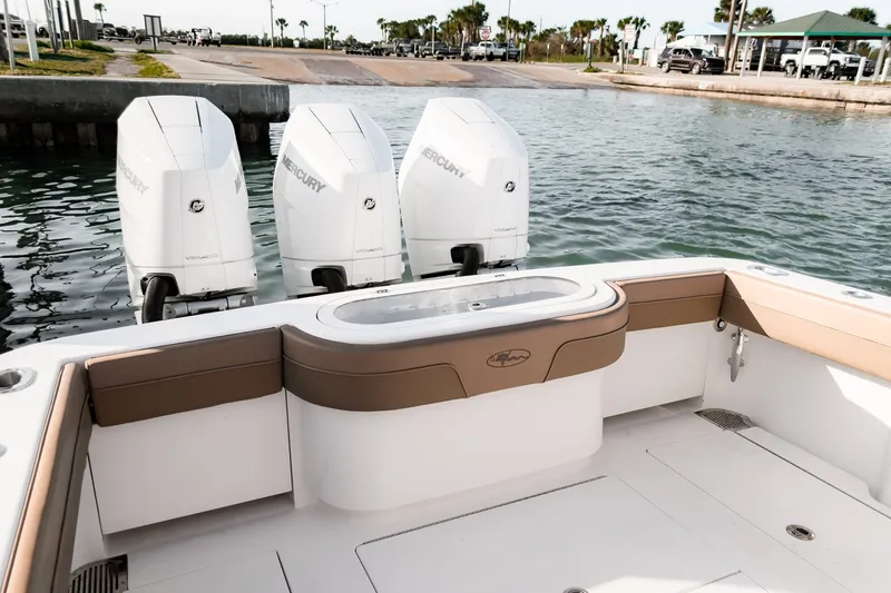 Slide: The Image of Valhalla Boatworks V37 2020 - 6019679