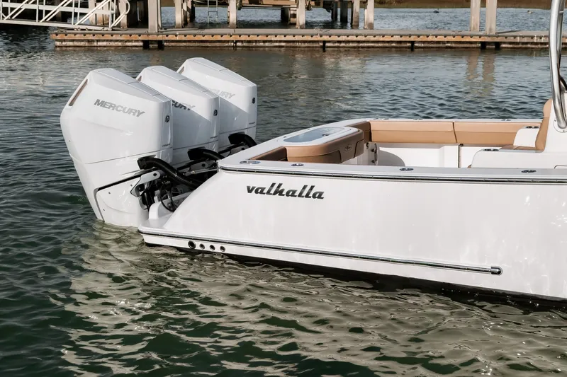 Slide: The Image of Valhalla Boatworks V37 2020 - 6019683