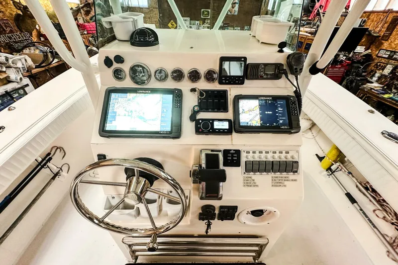 Slide: The Image of Blue Fin 24 2009 - 5936271