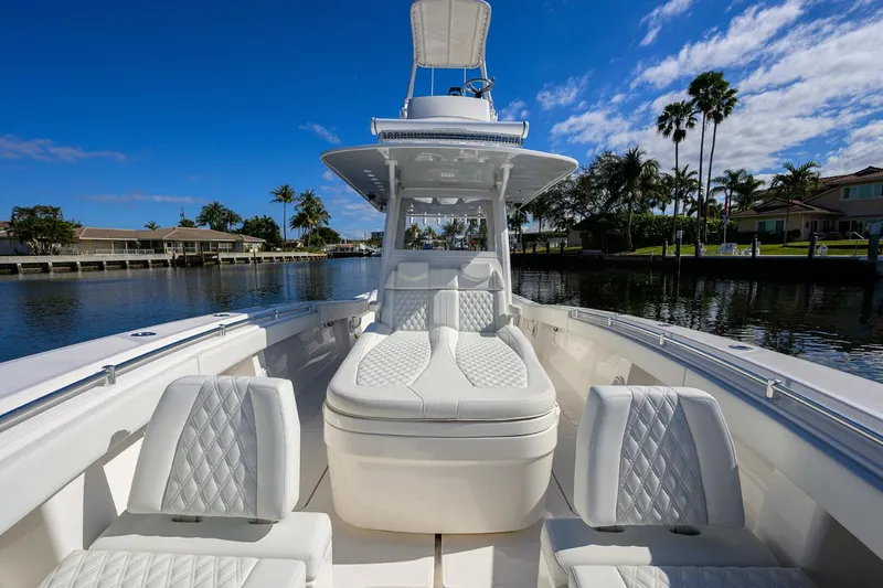 Slide: The Image of Invincible 39 2021 - 5936570