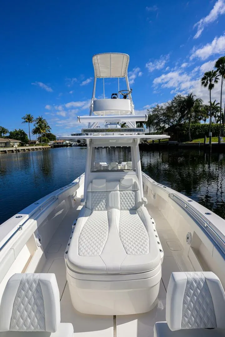 Slide: The Image of Invincible 39 2021 - 5936571