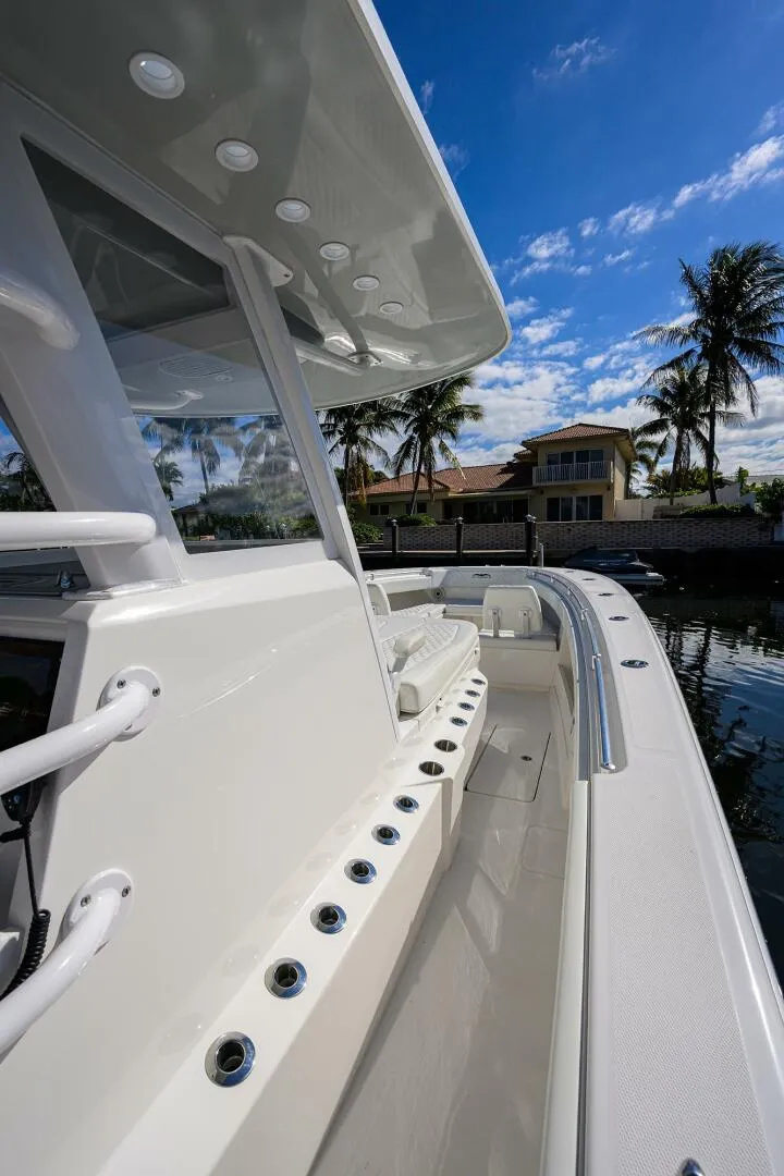 Slide: The Image of Invincible 39 2021 - 5936577