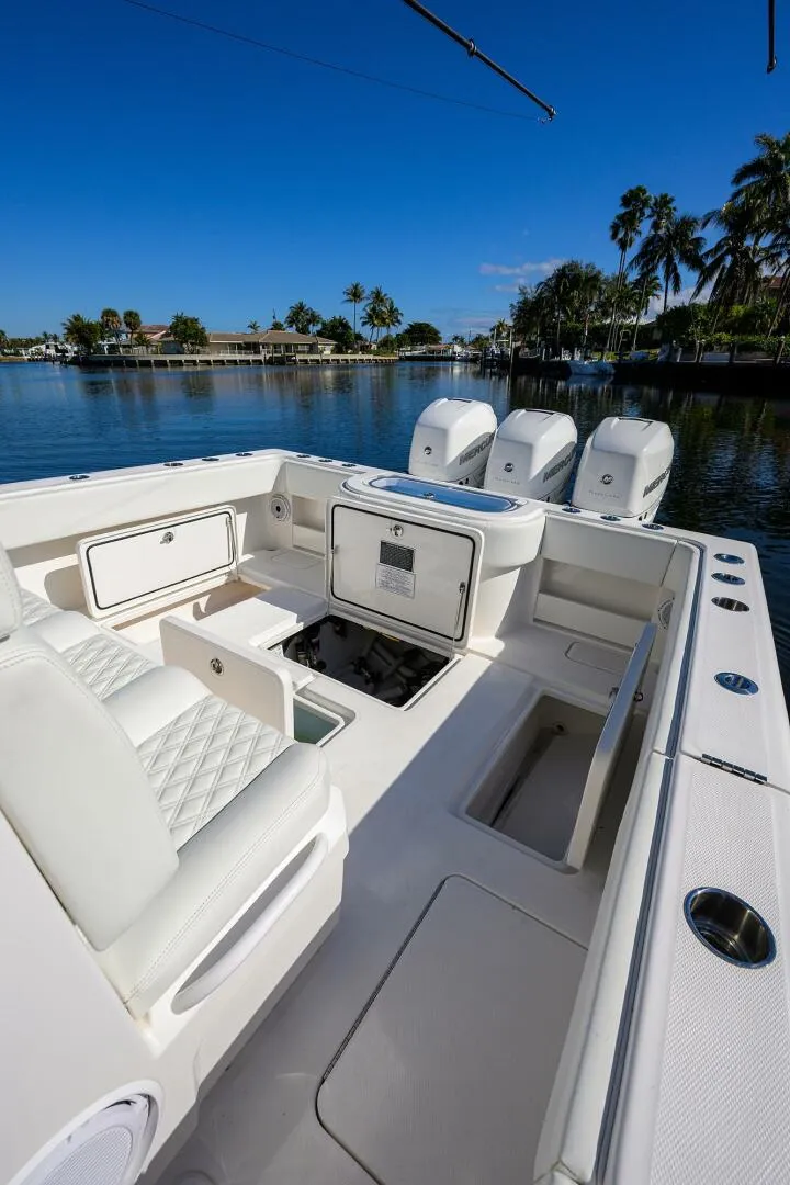 Slide: The Image of Invincible 39 2021 - 5936590