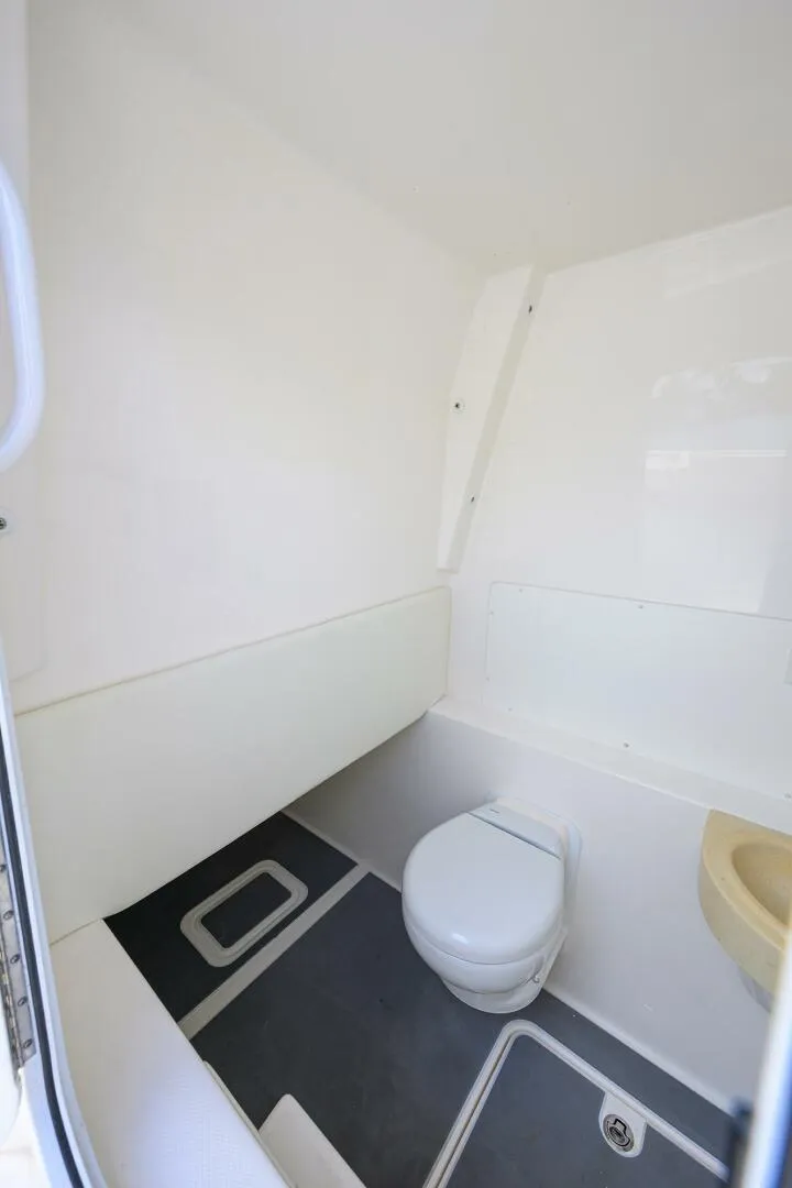 Slide: The Image of Invincible 39 2021 - 5936596