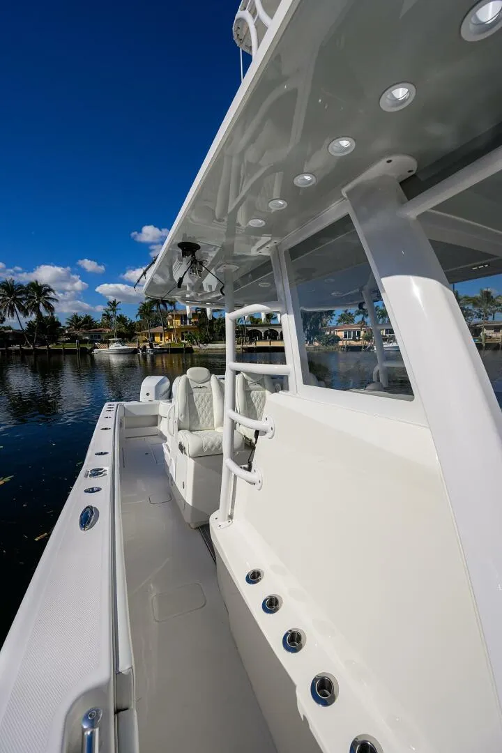 Slide: The Image of Invincible 39 2021 - 5936619