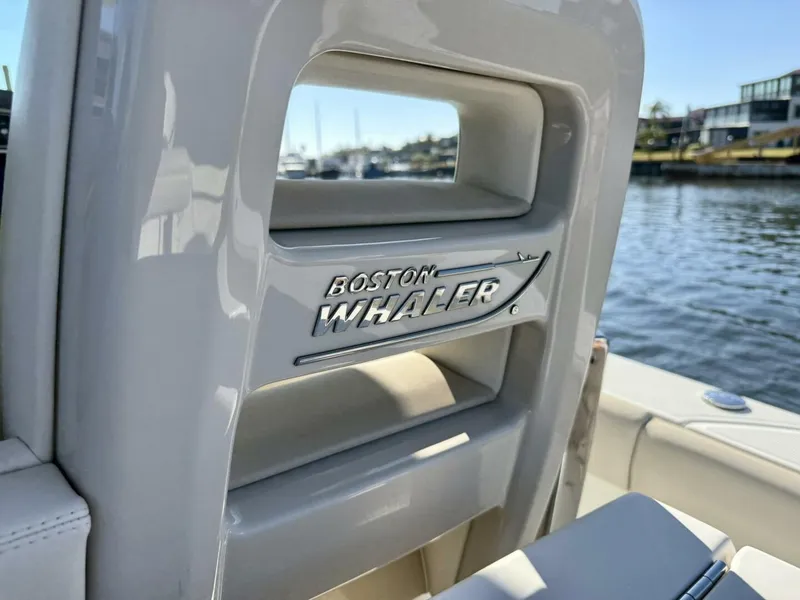 Slide: The Image of 2018 Boston Whaler 330 Outrage  - 5936675