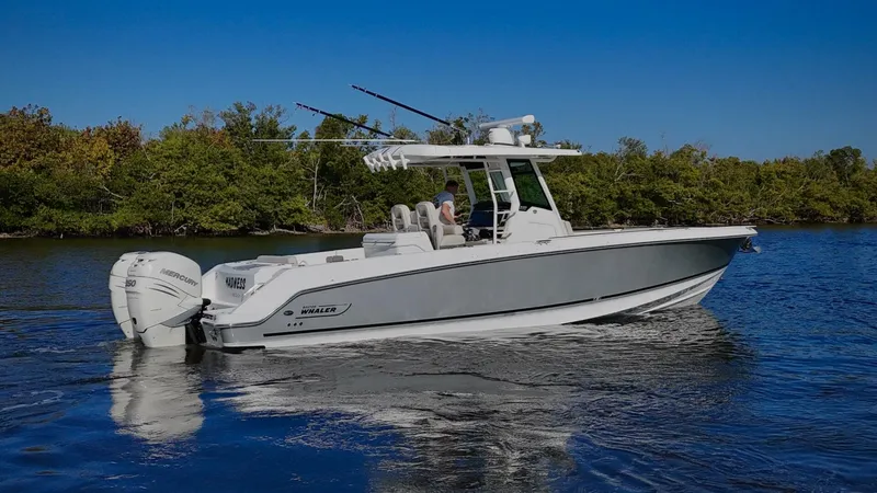 Slide: The Image of 2018 Boston Whaler 330 Outrage - Profile  - 5936634
