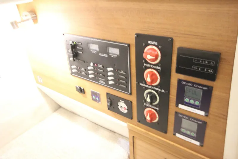 Slide: The Image of Ranger Tug R-27 Luxury Edition 2026 - 5937147