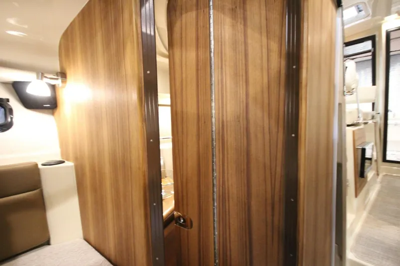 Slide: The Image of Ranger Tug R-27 Luxury Edition 2026 - 5937150