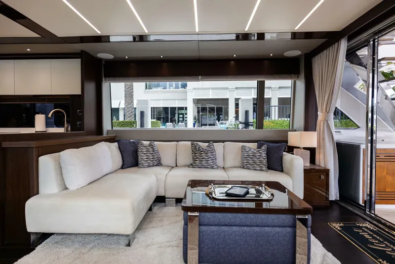 Slide: The Image of Sunseeker 76 - Journey 2019 Sunseeker 76 - Journey - 5959672