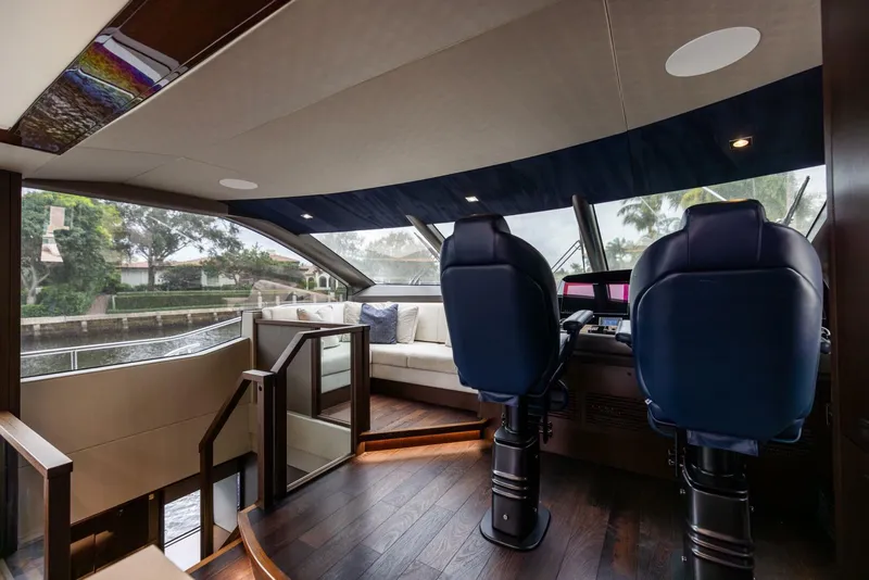 Slide: The Image of Sunseeker 76 - Journey 2019 Sunseeker 76 - Journey - 5959677