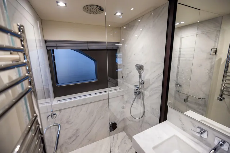 Slide: The Image of Sunseeker 76 - Journey 2019 Sunseeker 76 - Journey - 5959691