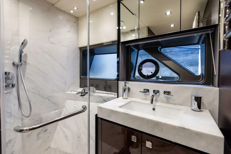 Slide: The Image of Sunseeker 76 - Journey 2019 Sunseeker 76 - Journey - 5959696