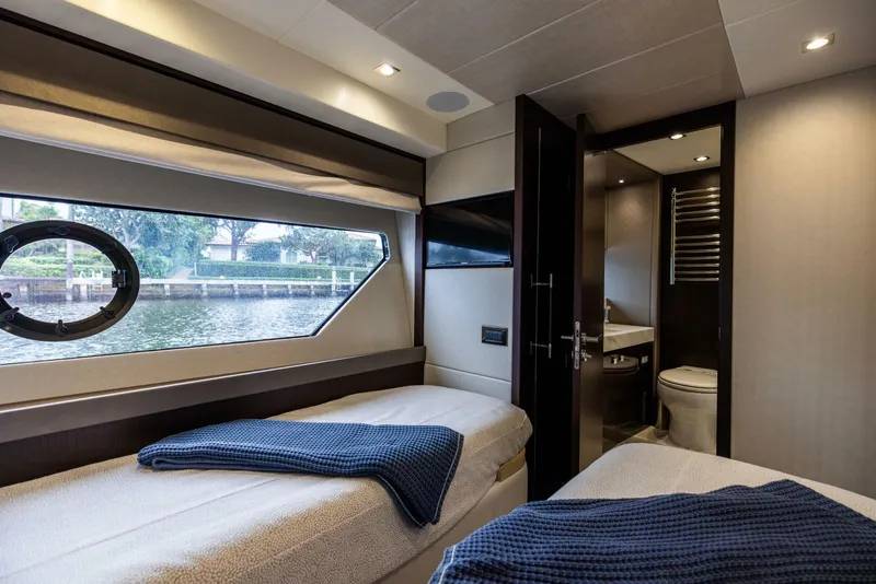 Slide: The Image of Sunseeker 76 - Journey 2019 Sunseeker 76 - Journey - 5959698