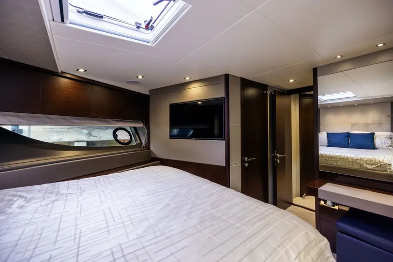 Slide: The Image of Sunseeker 76 - Journey 2019 Sunseeker 76 - Journey - 5959703