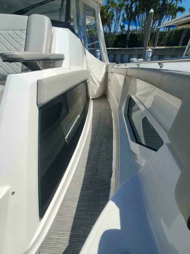 Slide: The Image of Pursuit S 378 Sport 2023 - 7654238