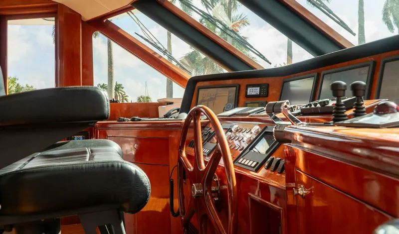 Slide: The Image of Ocean Alexander 80 2005 - 5937348