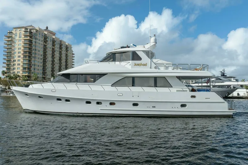 Slide: The Image of Ocean Alexander 80 motoryacht 2005 - 7648219