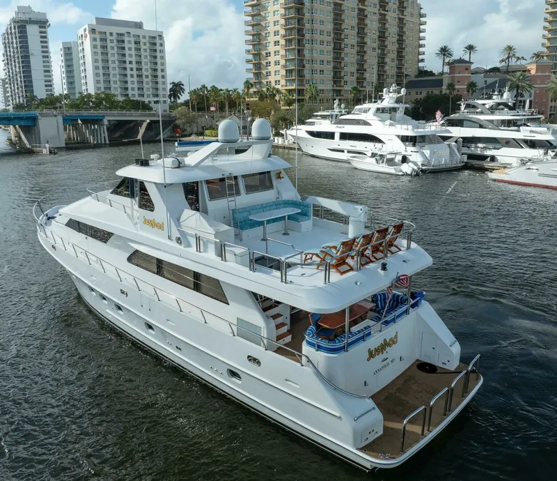 Slide: The Image of Ocean Alexander 80 motoryacht 2005 - 7648223