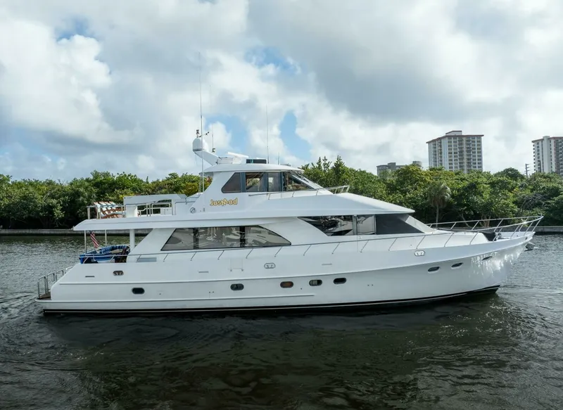 Slide: The Image of Ocean Alexander 80 motoryacht 2005 - 7648229