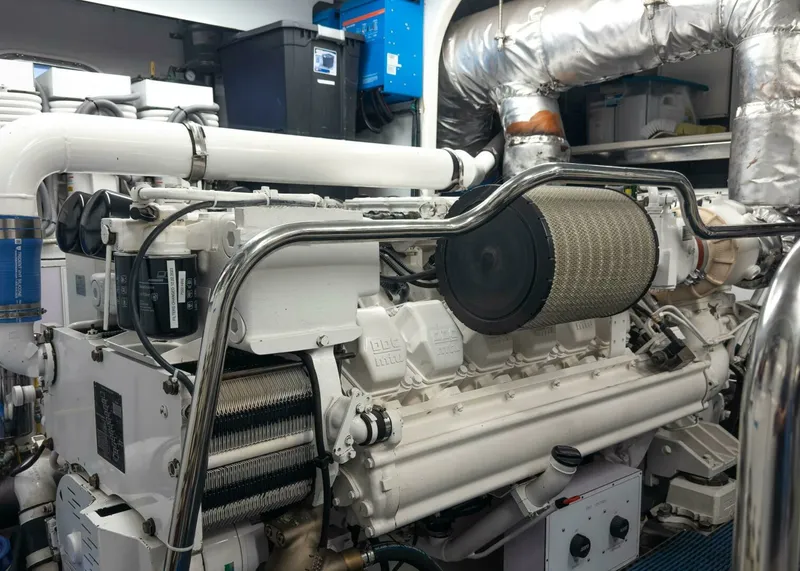 Slide: The Image of Ocean Alexander 80 motoryacht 2005 - 7648269