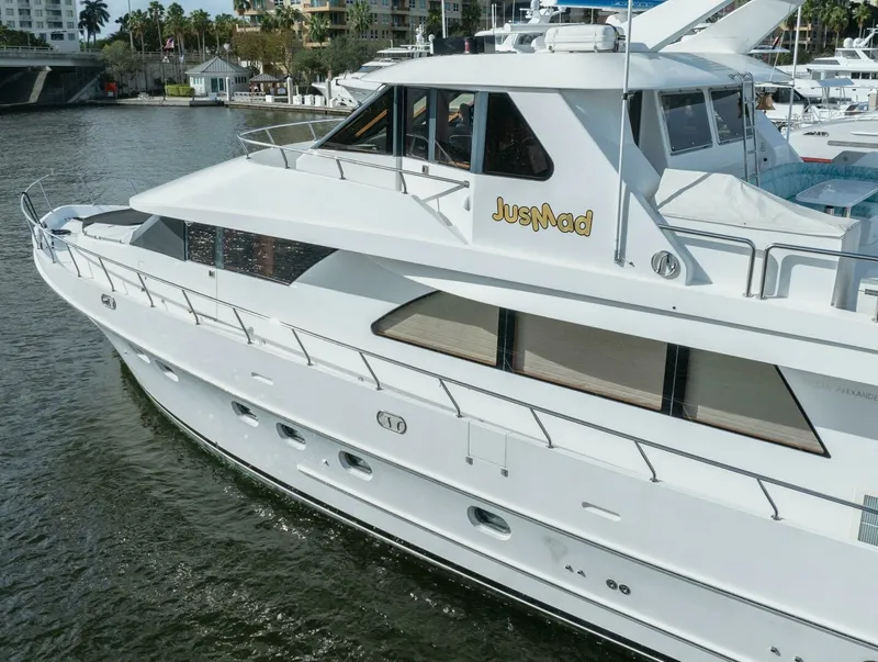 Slide: The Image of Ocean Alexander 80 motoryacht 2005 - 7648222