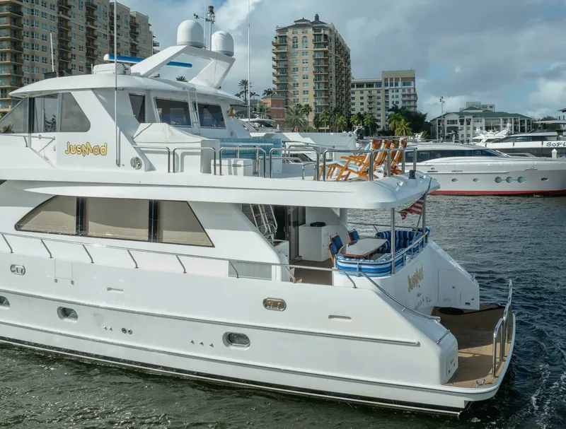 Slide: The Image of Ocean Alexander 80 motoryacht 2005 - 7648216