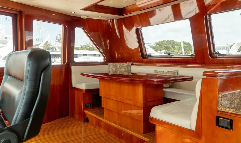 Slide: The Image of Ocean Alexander 80 motoryacht 2005 - 7648263