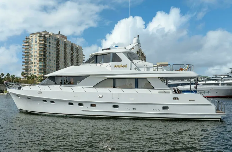 Slide: The Image of Ocean Alexander 80 motoryacht 2005 - 7648220
