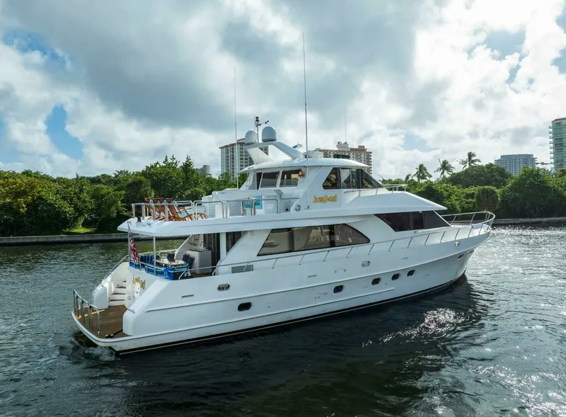 Slide: The Image of Ocean Alexander 80 motoryacht 2005 - 7648228