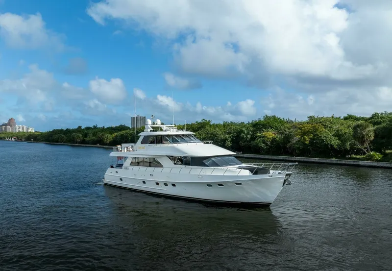 Slide: The Image of Ocean Alexander 80 motoryacht 2005 - 7648233