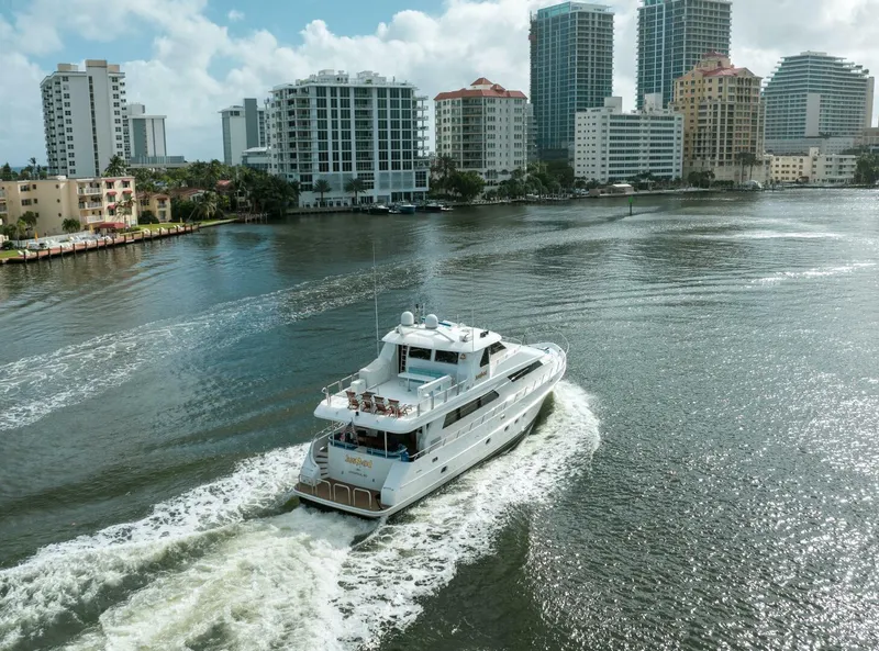 Slide: The Image of Ocean Alexander 80 motoryacht 2005 - 5937333