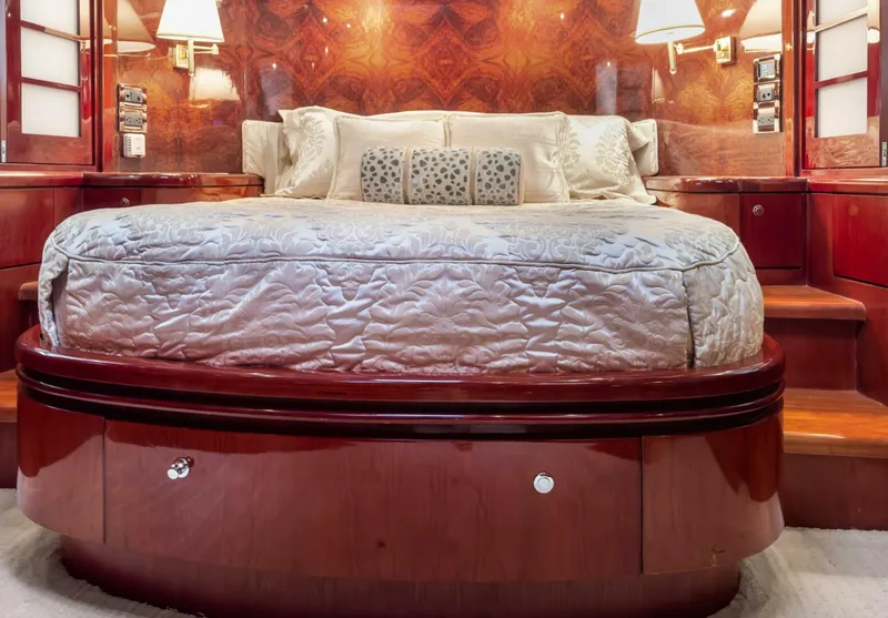 Slide: The Image of Ocean Alexander 80 motoryacht 2005 - 5937233