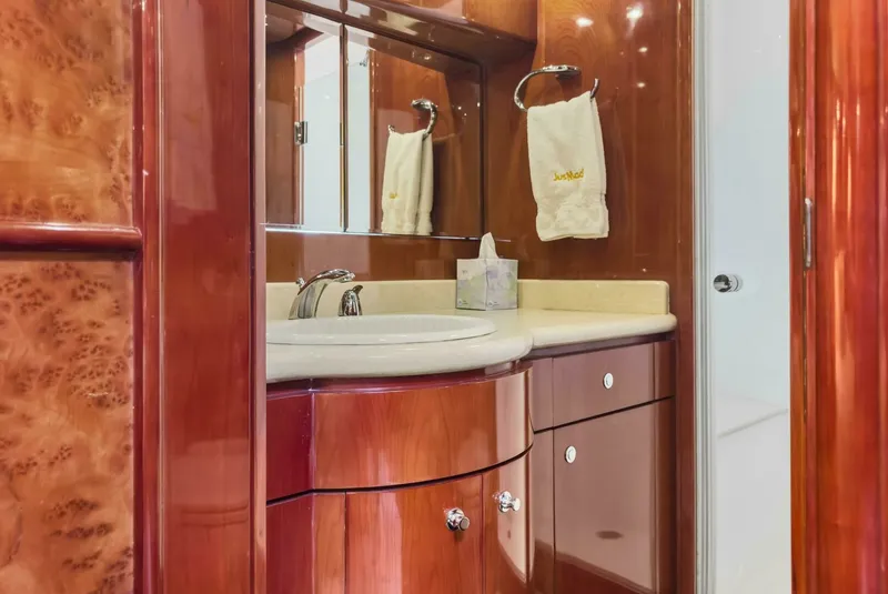 Slide: The Image of Ocean Alexander 80 motoryacht 2005 - 7648204