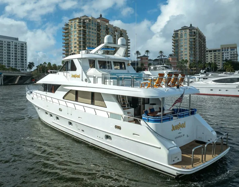 Slide: The Image of Ocean Alexander 80 motoryacht 2005 - 7648215