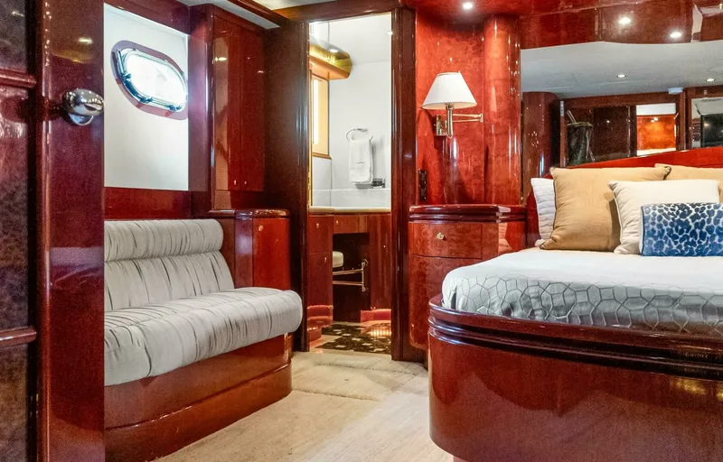 Slide: The Image of Ocean Alexander 80 motoryacht 2005 - 7648278