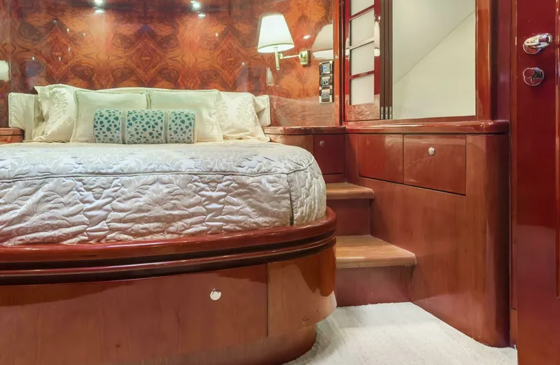 Slide: The Image of Ocean Alexander 80 motoryacht 2005 - 7648206