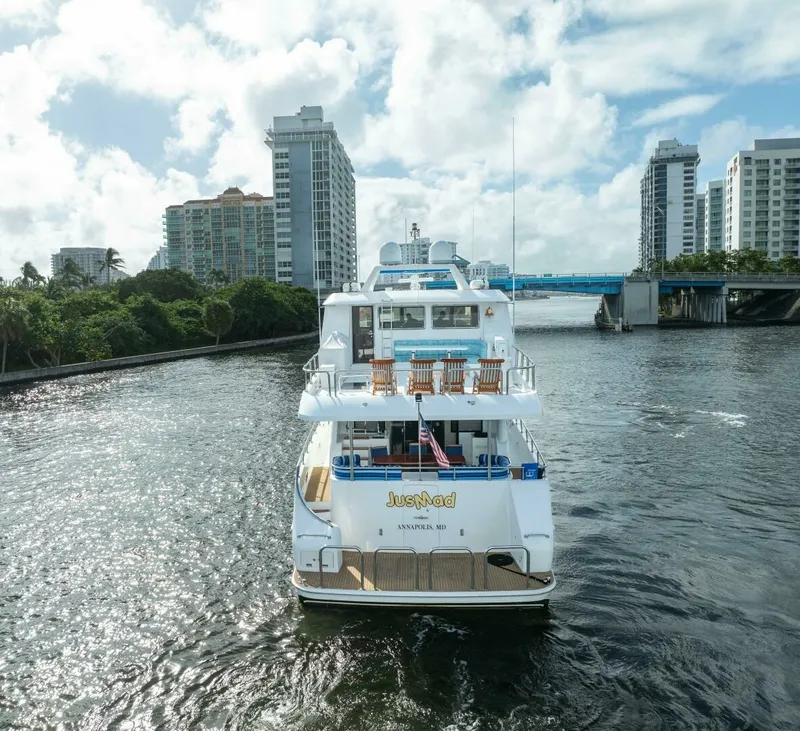 Slide: The Image of Ocean Alexander 80 motoryacht 2005 - 7648225