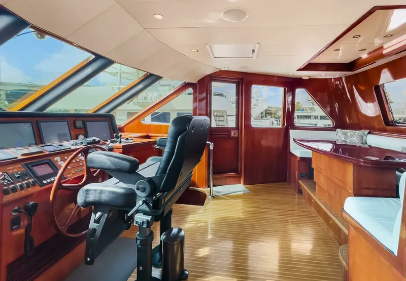 Slide: The Image of Ocean Alexander 80 motoryacht 2005 - 7648194