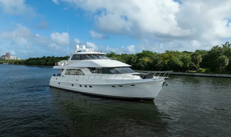 Slide: The Image of Ocean Alexander 80 motoryacht 2005 - 7648234