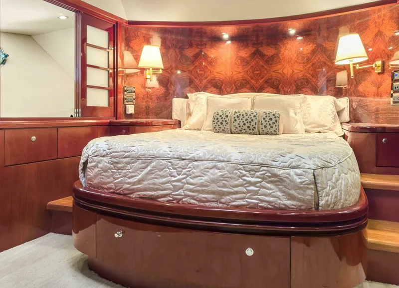 Slide: The Image of Ocean Alexander 80 motoryacht 2005 - 7648208