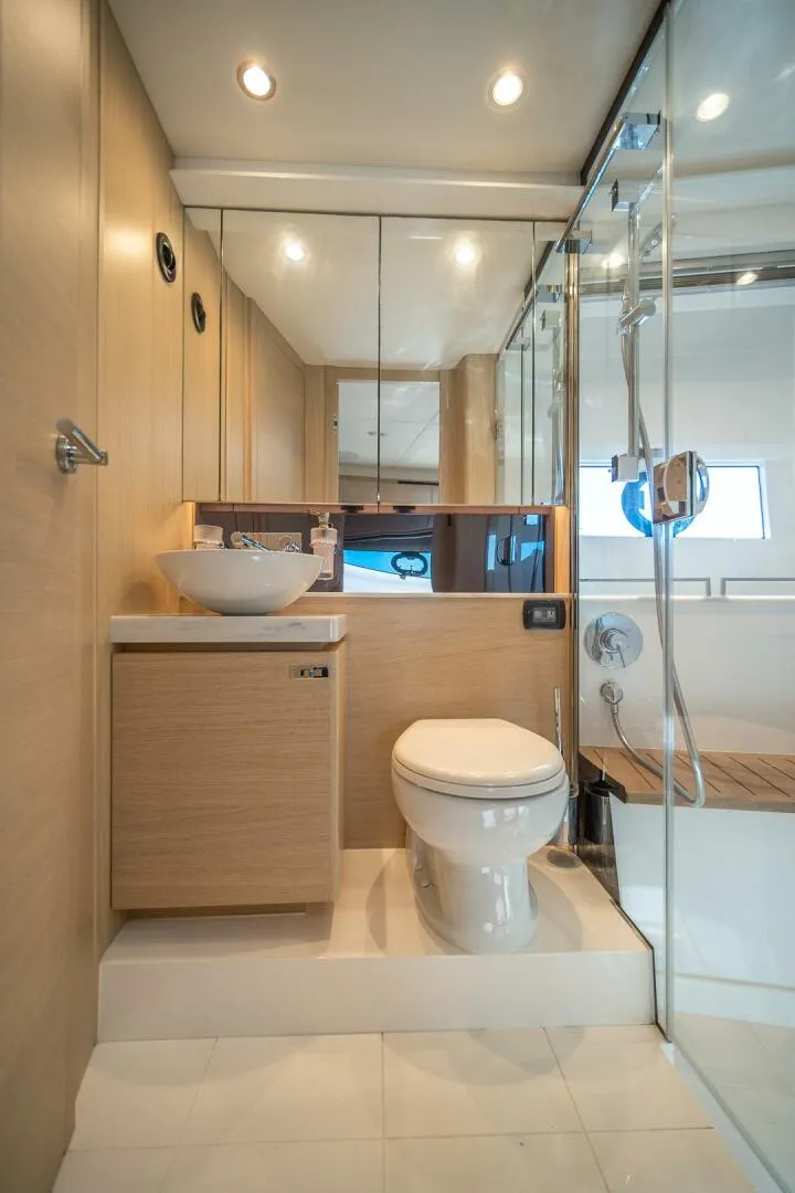 Slide: The Image of Princess V40 2021 - 5964916