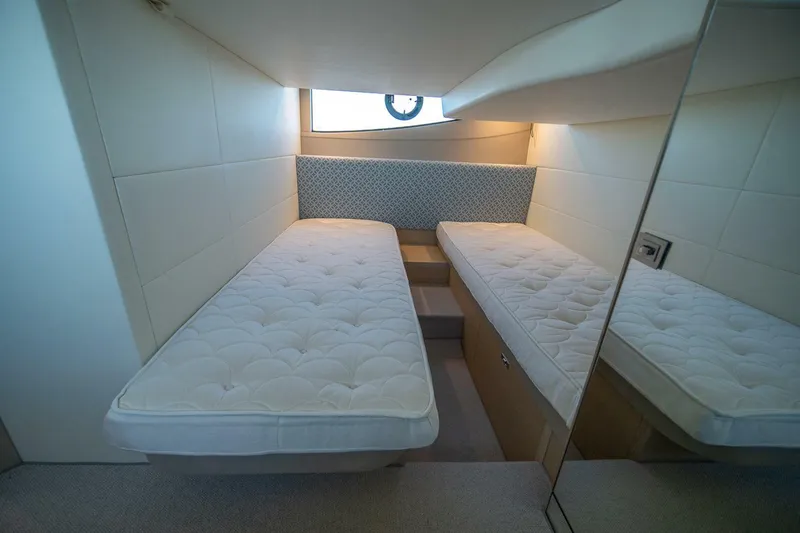 Slide: The Image of Princess V40 2021 - 5964921