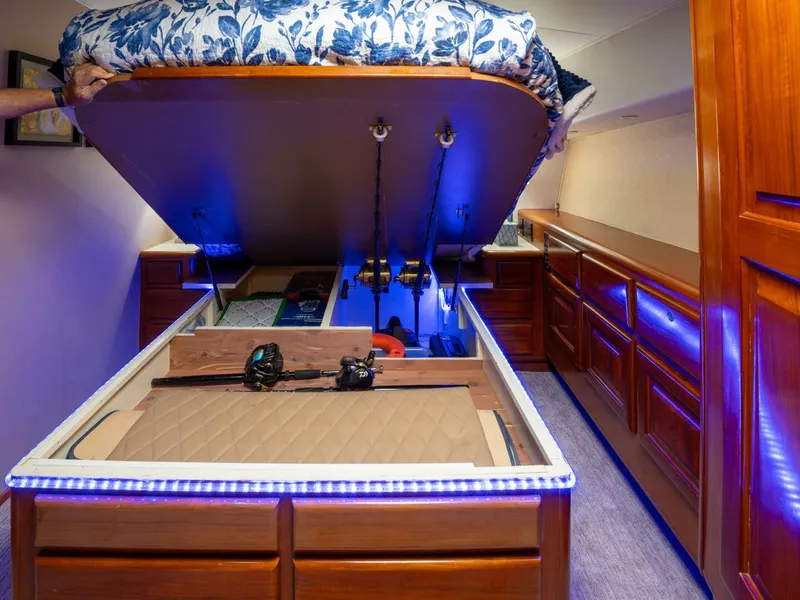 Slide: The Image of Viking 58 Convertible 1998 - 5937441