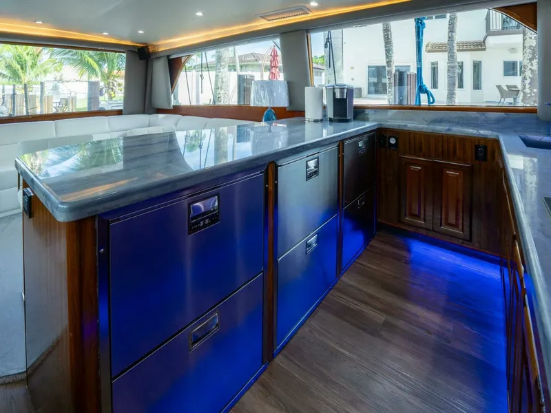 Slide: The Image of Viking 58 BAREFOOT - Salon/Galley 1998 Viking 58 Convertible BAREFOOT - 7676782
